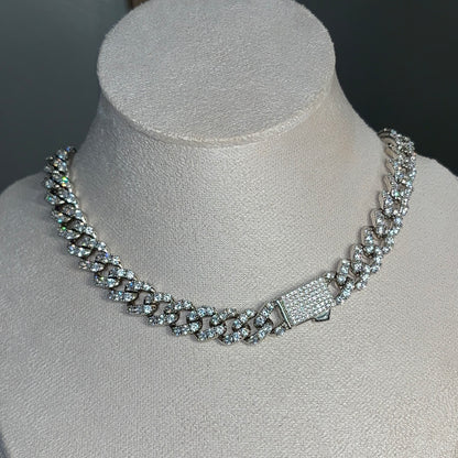 Jennifer 2.0 | Collar